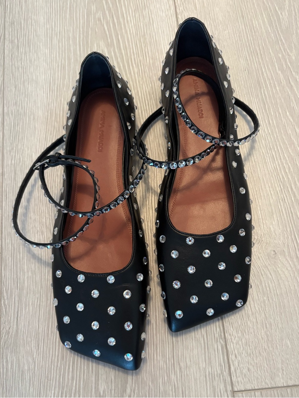 Amina Muaddi
Ane crystal-embellished ballet flats EUR40